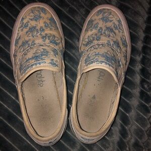 Adidas Disney slip on.